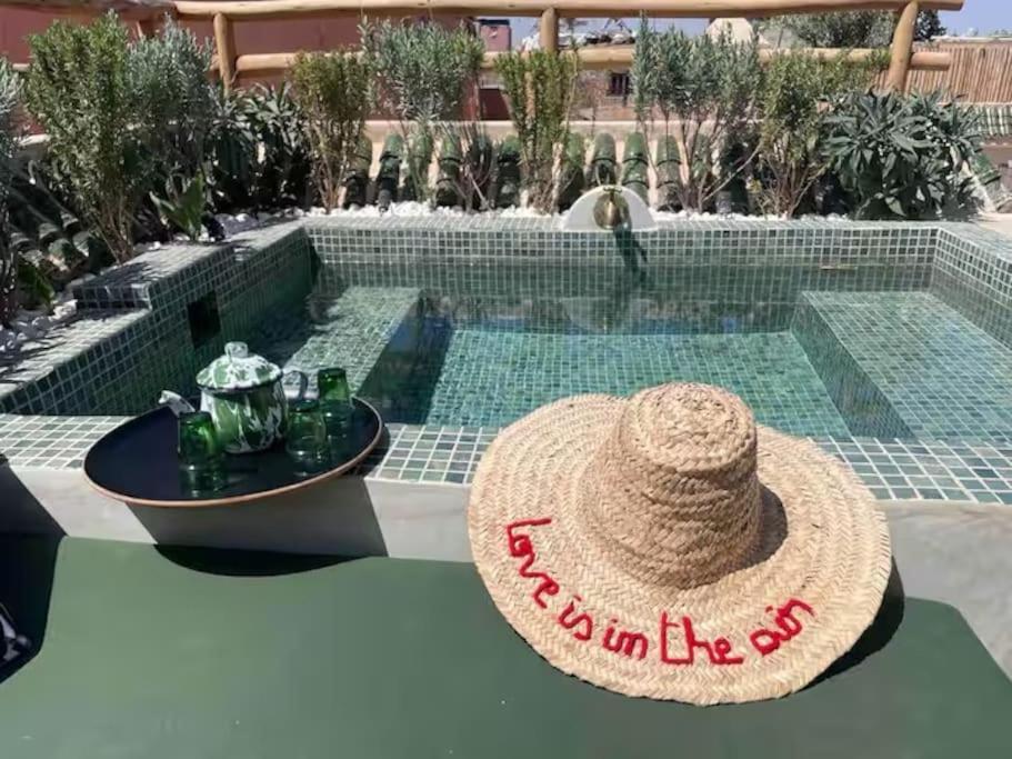 Riad Ptit Kech, Bassin Terrasse - Petits Dejeuners 马拉喀什 外观 照片